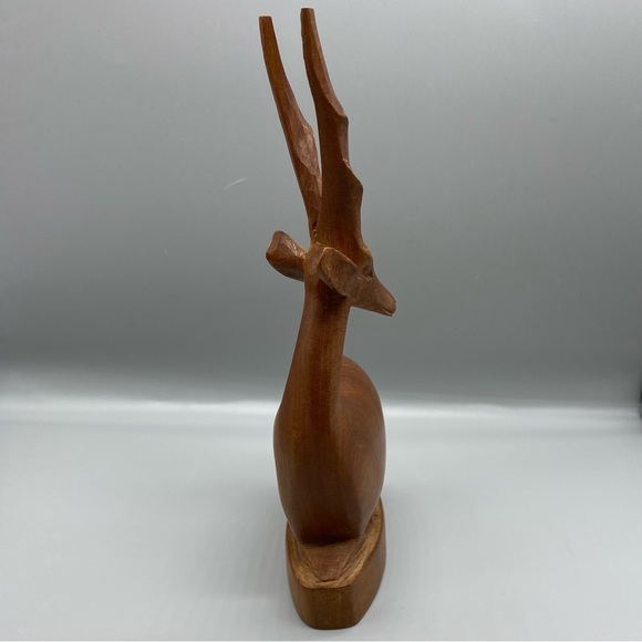 Vintage Wooden Carved Antelope Gazelle Ornament Home Decor Sitting Laying Down - Picture 5 of 7